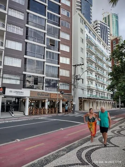 Appartement Apartamento Na Avenida Atlantica Balneário Camboriú Brazilië